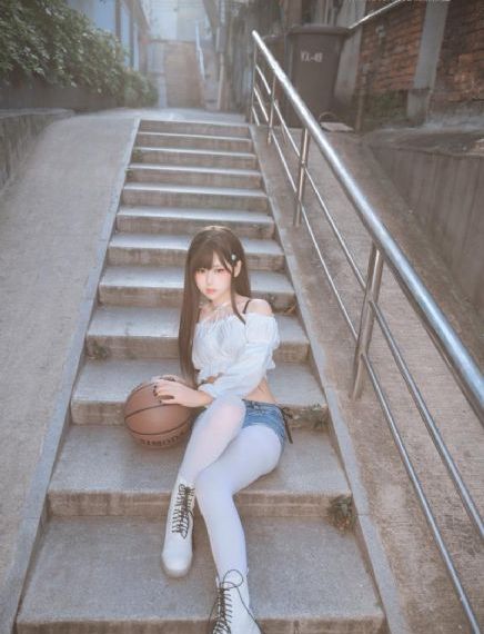 国产美女免费国产_BD韩语全集免费播放